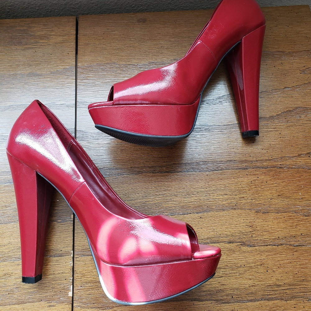 City Streets Heels Dark Red Size 9